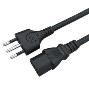 قابس إيطالي ثلاثي السنون إلى سلك طاقة IEC320 C13