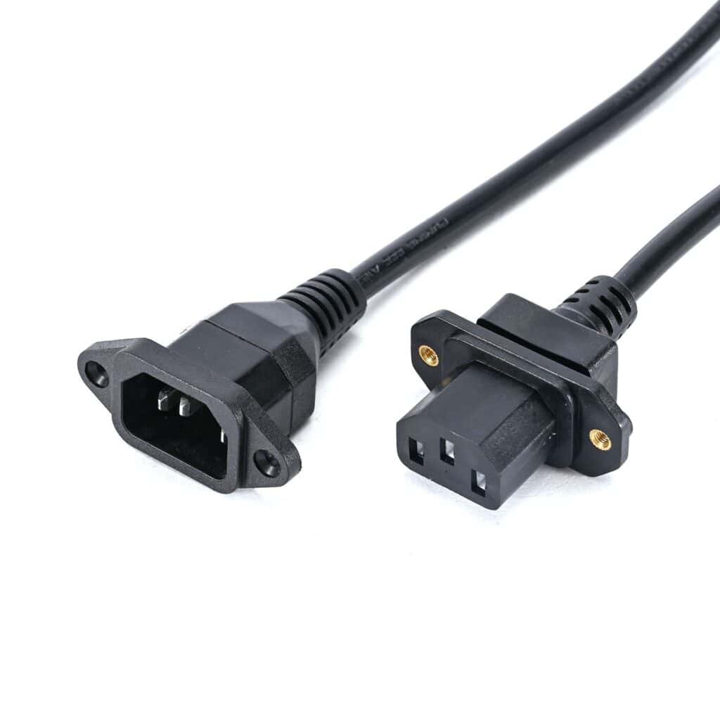 FSP2052 Cabo de extensão para montagem em painel com parafusos IEC C14 a C13